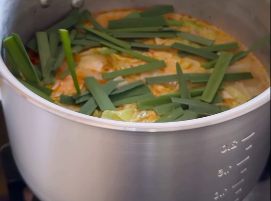 【藤本マキ先生監修】「たっぷり白菜のヘルシー坦々スープ」｜片手鍋で簡単10分