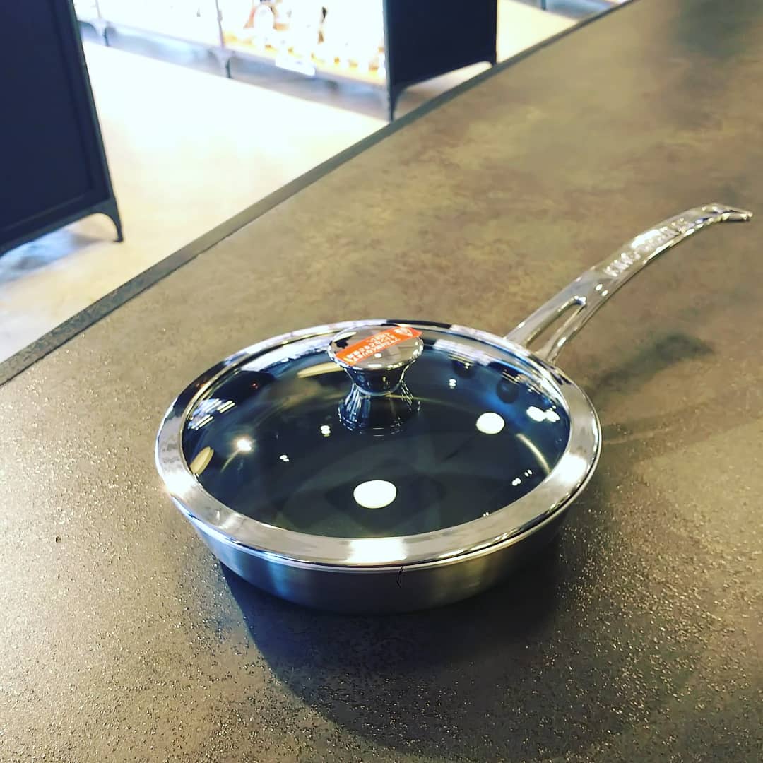 片手フライパン ステンレス製 [IH・ガス] 15cm / クィーンポット IHQP